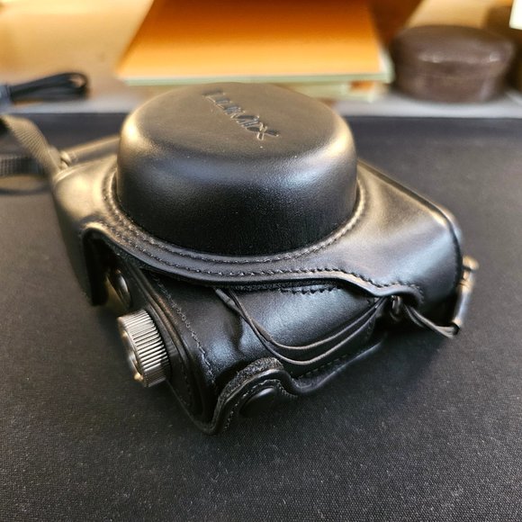 Panasonic Lumix DMC-LX7, EUC, incl. OEM leather Panasonic case, strap, SD card - Picture 11 of 17